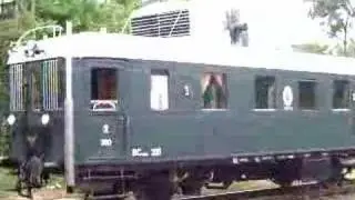Bahn - Vintage motortrain in Budapest - Motorvonat