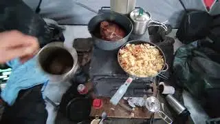 5 star meal on the frozen Yukon ice fishing at 40 Below Zero. #icefishing #Eskimo #Yukonriver 