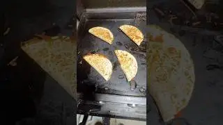 ⭐️ Carne Asada Quesadillas With Fresh Guac in 60 Seconds