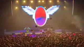 Magdalena Bay - Angel on a Satellite (live NYE)