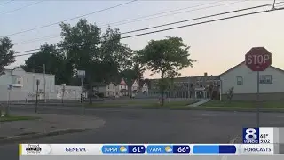 Carjacking suspects crash in chase, three injured in Rochester