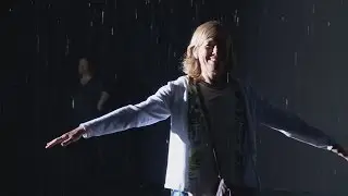How to walk in the rain without getting wet