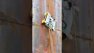 Climbing Robot for Paint and Rust Removal#Cleaning Robot #Industry Robot #waterjet #plunger #uhp