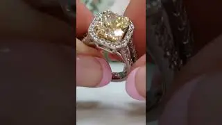 Cushion Fancy Yellow Diamond 💖