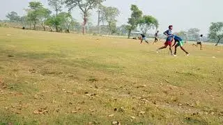 Hockey ball control [4]| running with ball and making wrong foot pass.