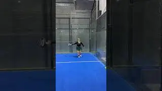 Defensa contra pared lateral #padelmoments #padel #padelpro