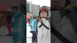 Main Ski Di korea  Liburan Musim Dingin 겨울#shortime #manufacturing #tkikorea #gtogkorea #shorts
