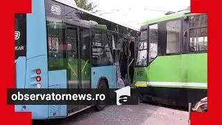 SURSE: Și vatmanul, și șoferul autobuzului STB au trecut pe roșu când au făcut accident