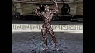 FLEX WHEELER DANCE POSE #gym #gymshorts