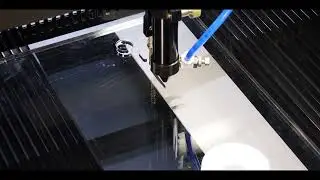 Laser cut acrylic sheet with vertical transparent cross-section