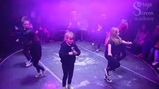 Lowry's  Roundabout theatre - Irlam kids dancing