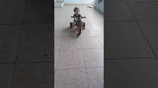 beb&ecirc; dando grau 😂#grau #bebe #bololo #velocidade #aventura