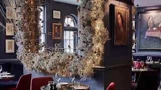 Parsonage Grill with its roaring log fire at Christmastime, Oxford