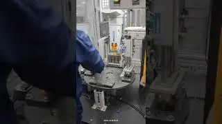 ROTARY ULTRASONIC PLASTIC WELDING MACHINE FOR ROAD REFLICTOR MORE INFO 7770018284 , 9028071436