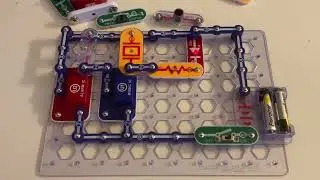 Snap Circuits Classic: Flash and Tone