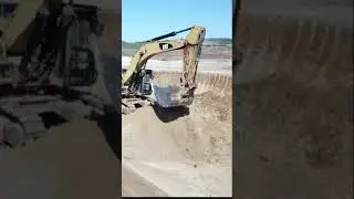 NEW Big Big CAT 349E Excavator Digger working 2021