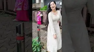 Gadar 2 Heroine Simrat Kaur looking so beautiful spotted at Juhu #gadar2 #simratkaur #funnyvideo
