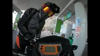 KTM 950 supermoto R + akrapovic slipon sound
