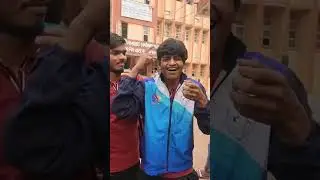 deaf funny 😂 #nadiyad #deaf #reelsinstagram #friends #job #jobs #funnydeaf #