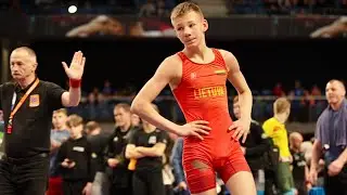 U15 Linas Lavrinovicius (LTU) vs Marlon Jensen (SWE) 57kg. Greco-roman boys youth wrestling.