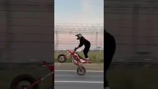 БОЛЬШЕ ДВИЖА У МЕНЯ В ТГ КАНАЛЕ: Blsxdmrt757 #stuntvideo #kayo #стант #мото #bikelife #мотард #motor