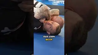 Удушающий приём EZEKIEL снизу! 🙏 #bjj #бразильскоеджиуджитсу #джиуджитсу