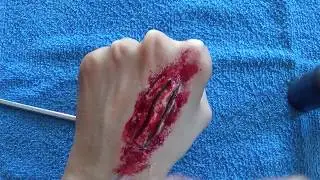 Como hacer heridas con carne artificial en cera.