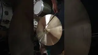 Zild A 22&rdquo; 70s Canada  