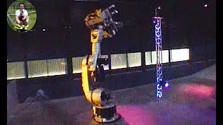 Power Builder (KUKA Robo Coaster) 2004 Off-Ride Footage - Legoland Deutschland