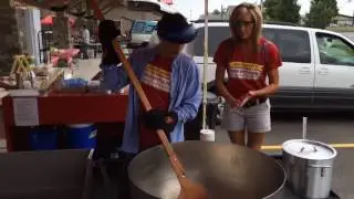 See Frankenmuth's 'Kernel Benny' make kettle corn