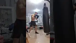 exercice de boxe anglaise au sac de frappe 💪🥊