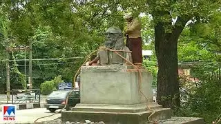 ഒ.വി വിജയന്&zwj;റെ പ്രതിമ പുനസ്ഥാപിക്കാതെ പാലക്കാട് നഗരസഭ; അവഗണന|O V Vijayan|Sculputre