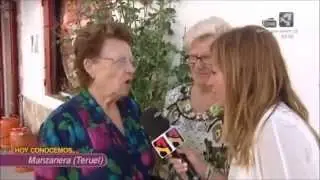 Reportaje sobre veraneantes en Manzanera