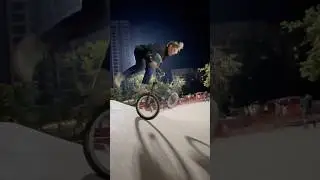 👿#трюки на #bmx в25 лет # Старый для этого?❓#scooter #bmxrider #bmxfamily #bmxstreet #bmxfreestyle