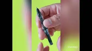 Paano irefill ang refillable rollerball pen?