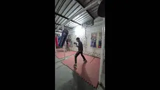 Welcome to my channel. In this channel i upload boxing tips and tricks and upload my boxing workout