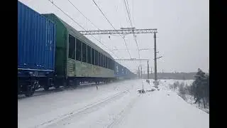 тепловоз 2М62-0659 с грузовым составом