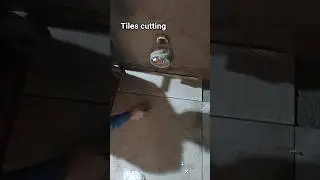 tiles cutting flooring work 🛠💯🏡 #shortsvira #tiles #tilecutter #cuttingskills #fitting #floortiles