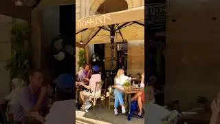 🔥 Pla&ccedil;a Reial BARCELONA catalunya SPAIN 🇪🇸🦋🌹🦋#barcelona #catalunya #espa&ntilde;a #shorts #viral