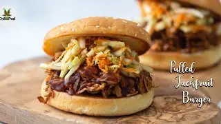 Pulled Jackfruit Burger with Avocado Slaw &ndash; VEGAN PULLED 