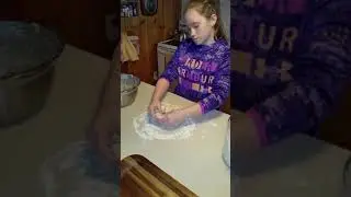 AMELIA KNEADING DOUGH 2019