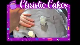 Doing Space nails and chatting