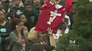 Supporters Want Colin Kaepernick Signed By NFL Season Start