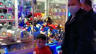 LV 012023 CNY Circus Circus Toy Grab