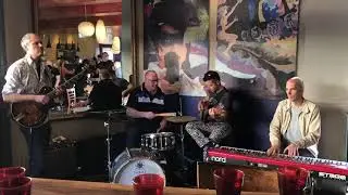 The Band with no name at Kulettos P.1