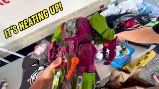 Found RARE Vintage Toys for CHEAP! (Flea Market Toy Hunt)