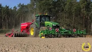 John Deere 8285 R und 6170 M beim Erbsen Drillen und Walzen 2017