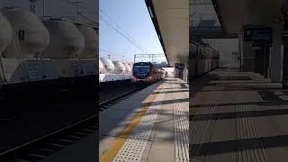 Przyjazd pociągu EN57-2068 relacji Krak&oacute;w Gł&oacute;wny-Czechowice-Dziedzice (Pociąg kończy bieg)
