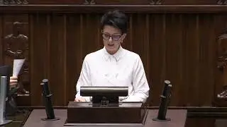 Urszula Nowog&oacute;rska - funkcjonowanie administracji rządowej
