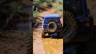 Blue Jeep Wrangler RC &ndash; Muddy Path Splash #wrangler #mud #splash #rccars